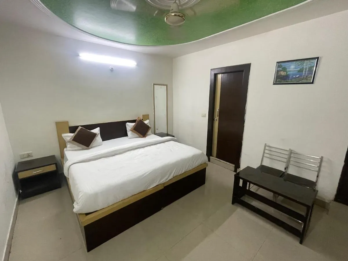 Hotel Blue Bell Agra  3*, Agra (Uttar Pradesh)